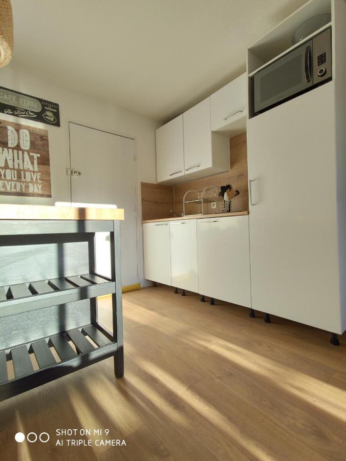 Appartement Cosy A 50M De La Plage Кан Екстериор снимка