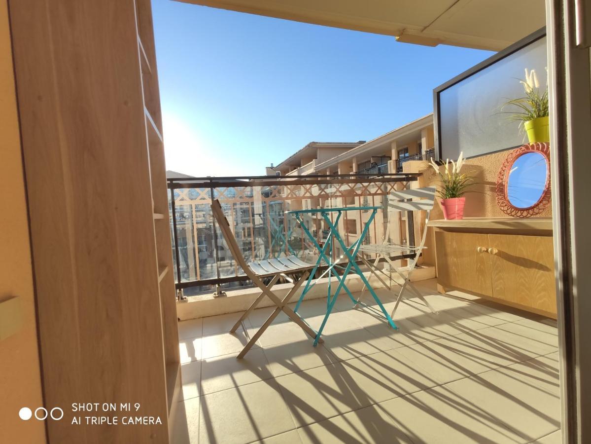 Appartement Cosy A 50M De La Plage Кан Екстериор снимка